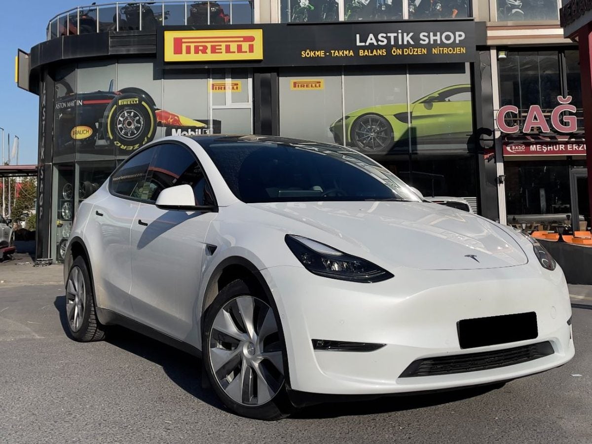 Lastikshop mağazasında hizmet verilen araç