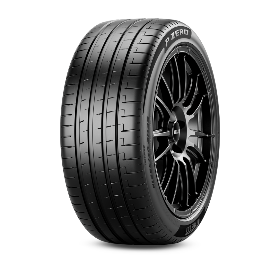 225/40R18 92Y XL P Zero (PZ5)